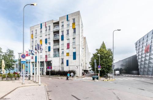 Kesklinn Apartamento | Top floor near ferry terminal - free parking