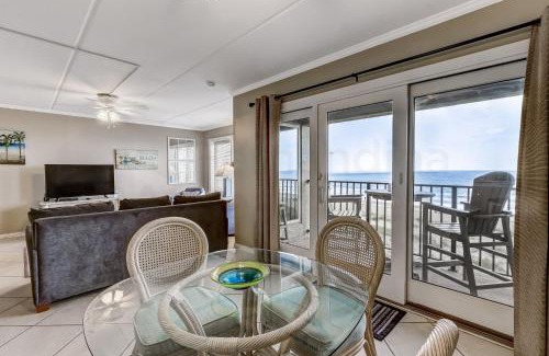 Ocean Cay Casa | Top floor Oceanfront condo that has spectacular ocean views and sunrises. This condo sleeps 6.