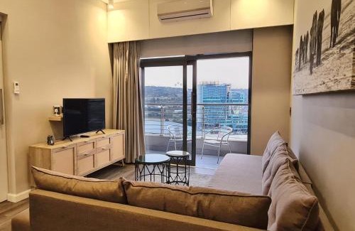 Menlyn Apartamento | Top Floor Penthouse - Overlooking Times Square Casino