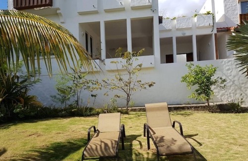 Arawak Hill Villa | Top floor sea view studio fantastic view