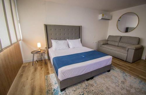 La Aguacatala Apartamento | TOP FLOOR Studio Poblado, A/C, Coworking, gym 1416