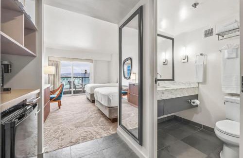 Ala Moana Apartamento | Top Floor Studio with Balcony & Views 3528