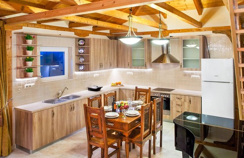 Lefkada Town Villa | Suite en el último piso cerca de la ciudad y cerca de la playa.