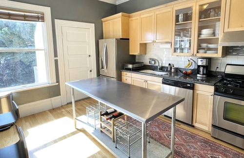 Inner Richmond Condominio | Top floor Victorian 3 bedroom condo
