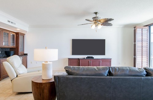 Orange Beach Condominio | Última planta con todas las actualizaciones !! Hermosa unidad !! ¡¡Mascota amigable!!