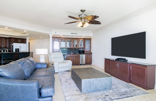 Orange Beach Condominio | Última planta con todas las actualizaciones !! Hermosa unidad !! ¡¡Mascota amigable!!