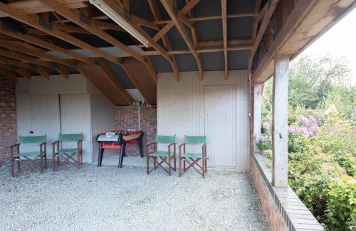 Kingswood Casa | Top House