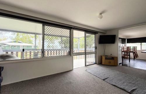 Traviston Apartamento | Top Level Unit With Gorgeous Waterviews
