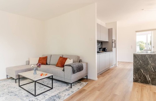 Rheindahlen-Land Apartamento | Ático-Suite-Baño Privado-Balcón
