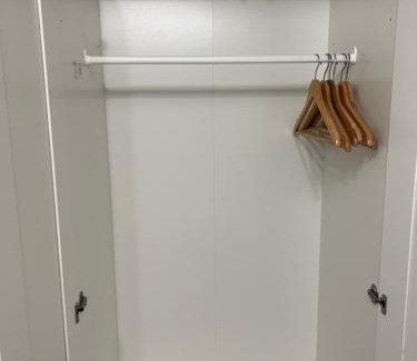 Kernstadt Lehrte Apartamento | TOP Nähe Bahnhof Lehrte 9 Min Hannover Zentrum Check in bis 0 Uhr - SELF Check in!