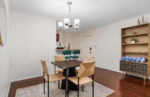 South Scottsdale Casa | Top-notch 2br Spacious Condo With Shared Pool