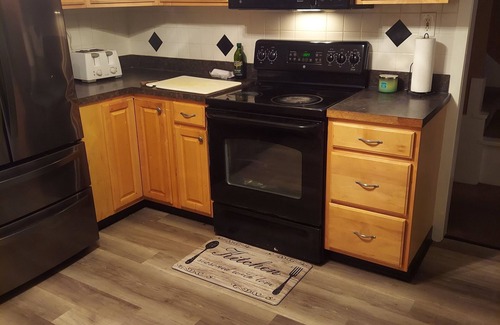 Toledo Casa | Top Notch Nest-Soothing 4-bedroom,3 bathroom house with Ac in charming Toledo