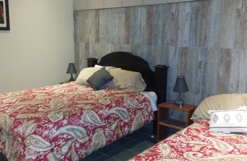 San Isidro de Grecia Apartamento | Top of the Mountain, new American owned Gated modern Lodge