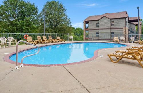 Branson West Casa | Top of the Ridge - 3 BDR for 8