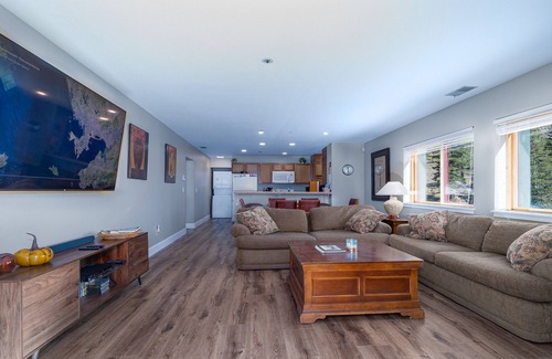 Kirkwood Condominio | Top of the Tower with Panoramic Kirkwood Mountain View
