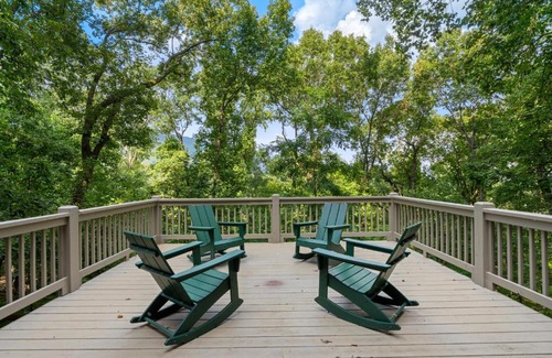 Big Canoe Casa | Top of the Trees Oasis