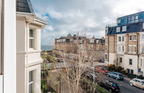 West Cliff Apartamento | Top quality two bed apartment near beach front