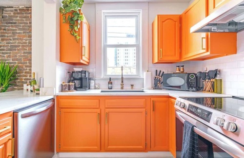 Short North Casa | Top Rated - CLEAN- PRIME Location - Parking Free