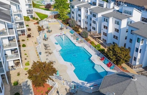 Osage Beach Condominio | Top Rated, Water Front Condo in Heart of Osage Beach! Great Views! 2 bed/2bath