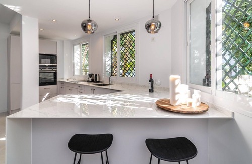Nueva Andalucia Cabaña | Top Renovated 3-BDRM Townhome w/Pool BBQ Rooftop