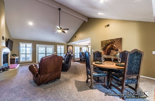 Alto Cabina | Top Shelf: 'Top of the line' With hot tub.