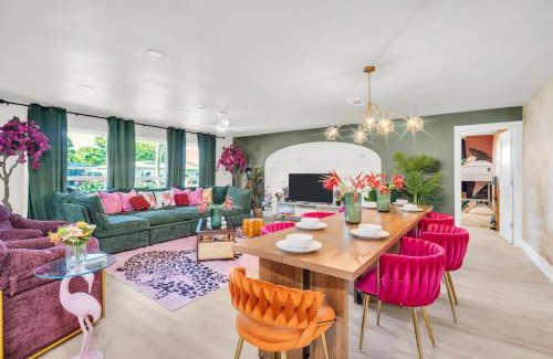 Seminole Casa | TOP VlLLA Chic 4BR Spacious & Fun Pool Villa