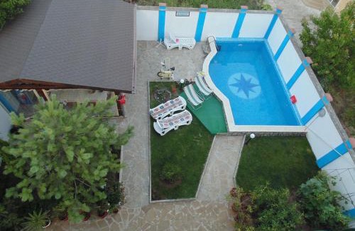 Chernomorets Casa | Topalovi Guest House