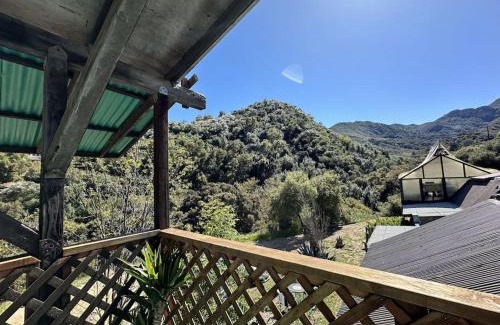 Topanga Casa | Topanga Panoramic View Loft with Trails & Creeks