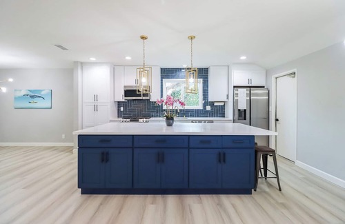 West Hills Casa | Topange Village Heart of The Valley MTR Home 30 minutes to Hollywood