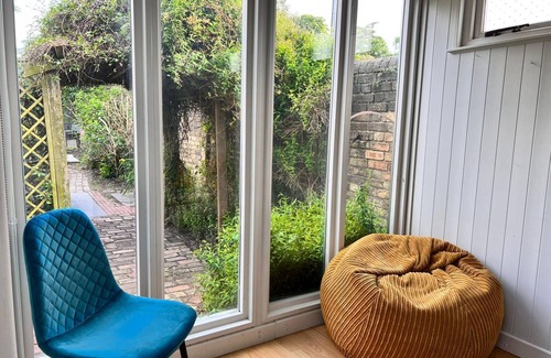 Cambridge Casa | Topaz House in Cambridge