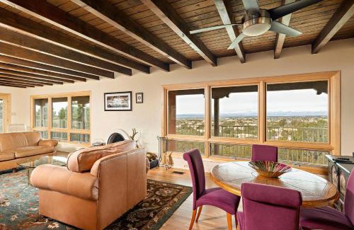 North Hills Casa | Topaz Mountain