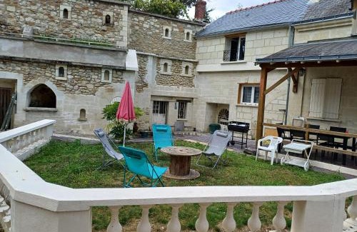 Fontevraud-l'Abbaye Casa | Topette, a tantôt.