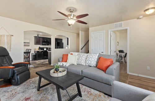 Meridian Casa | TopGolf Discount, Pets Welcome, Near St Lukes Perfect Location