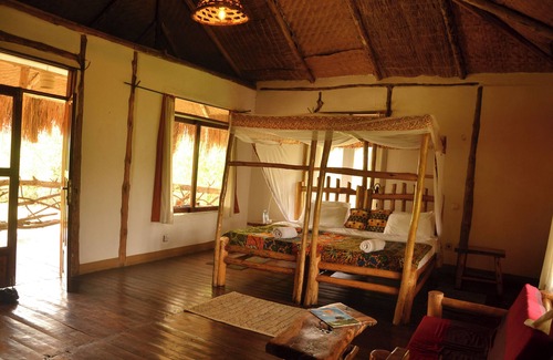 Kinkiizi Cabina | Topi Lodge