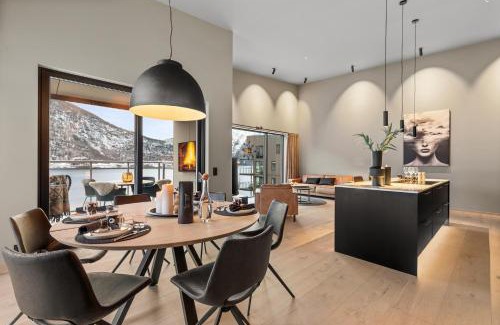 Sogndal Apartamento | Toppleilighet på bryggen i Sogndal med fantastisk utsikt
