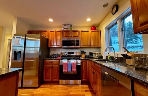 Central Vermont- Killington Condominio | Topridge Style 3BR/4BA with Hot Tub, Ski On Ski Off, Mountain Views and Discounted Ski Rentals
