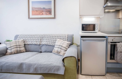 Parkmill Cabaña | Tor Bay Cottage - 1 Bedroom - Parkmill