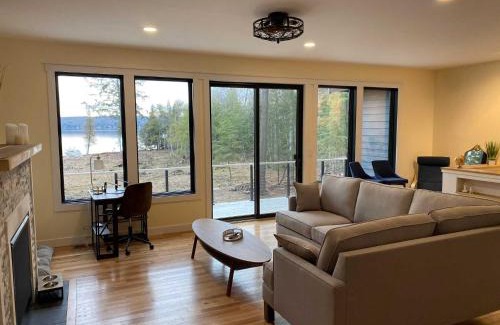 Kewadin Casa | Torch Lake Blue 4BDR Beachfront House ➠ 2364