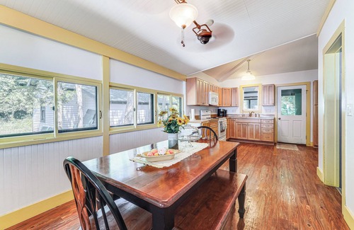Alden Cabaña | Torch Lake Getaway w/ Private Beach + Boat Dock!