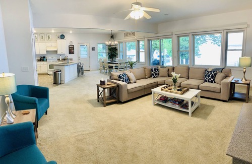 Central Lake Casa | Torch Lake Northern Escape