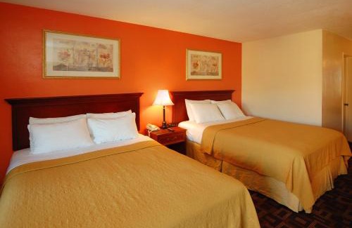 Westside Santa Cruz Hotel | Torch Lite Inn at the Beach Boardwalk