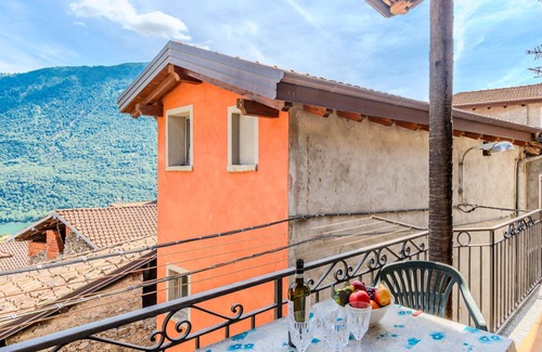 Carlazzo Apartamento | Torchio by Interhome