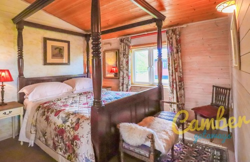 Romney Marsh Casa | Tore Petty Lodge - Romantic luxury lodge with spa bath and private sauna - Rural Kent