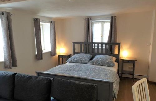 Rattelsdorf Apartamento | Torhaus Rattelsdorf - Wohnung 1 Sonnenblume