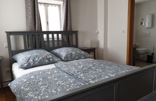 Rattelsdorf Apartamento | Torhaus Rattelsdorf - Wohnung 1 Sonnenblume