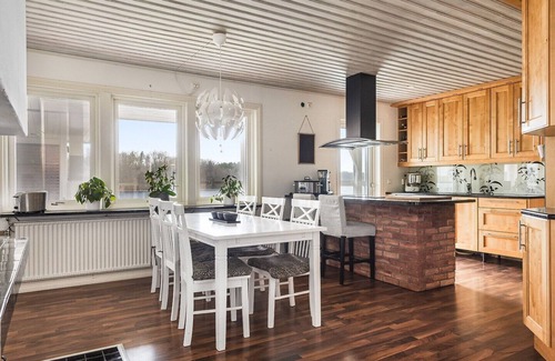 Ronneby Casa | Torneryd Retreat Sauna,SPA,Jacuzzi and lake view with hunting possibilities.