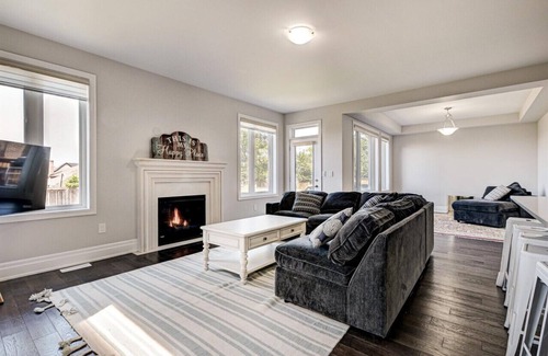 Downsview Casa | Toronto Co-Living Luxury Mansion