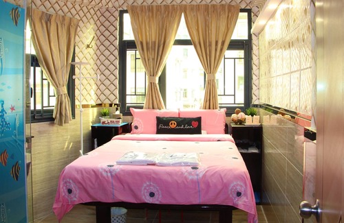 Jordan Casa | Toronto Holidays