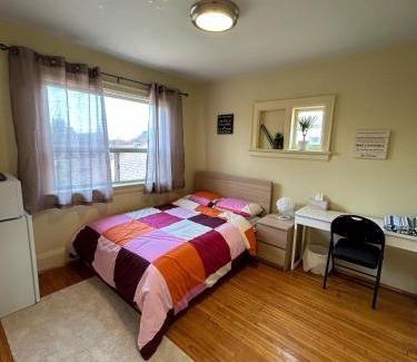 Oakwood Village Casa | TORONTO Midtown Spot 3