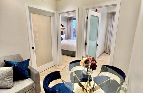 Kensington Market Hotel | Toronto Rooms and Suites